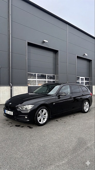 BMW 320d 2 of 12