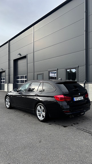 BMW 320d 3 of 12