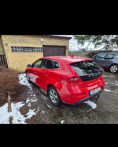 Volvo V40 3 of 4