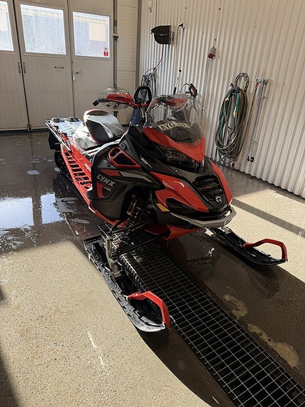 Lynx XTERRAIN RE 900R ACE T 3 of 4