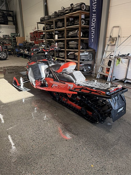 Lynx XTERRAIN RE 900R ACE T 2 of 4