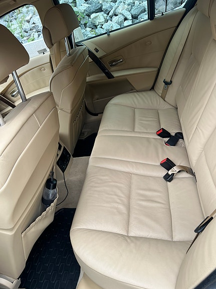 BMW 550i 10 of 15