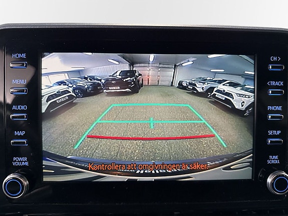 Toyota C-HR 15 of 21