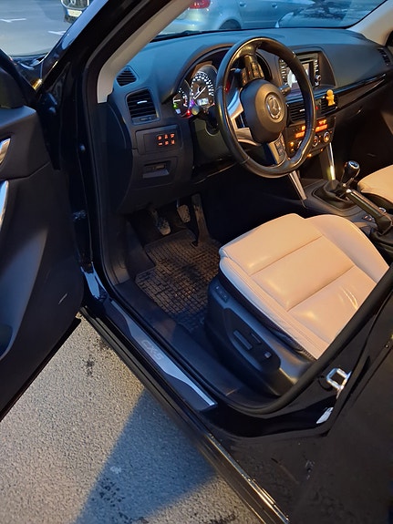 Mazda CX-5 6 of 8