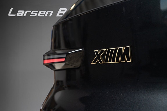 BMW XM 22 of 24