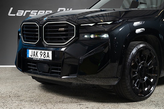 BMW XM 23 of 24
