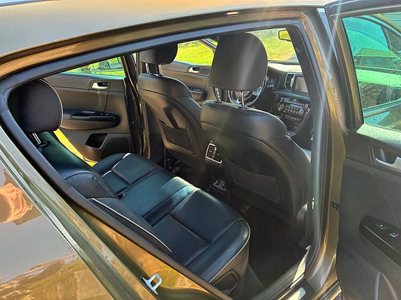 Kia Sportage 11 of 14