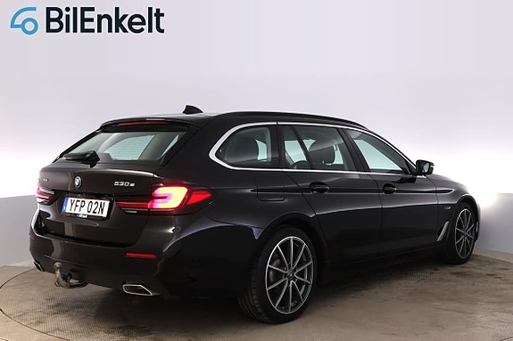BMW 530e 3 of 5
