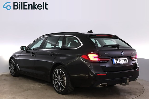 BMW 530e 4 of 5