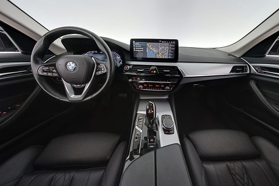 BMW 530e 7 of 30