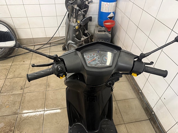 Peugeot Motocycles kisbee 0.05 CVT 5 of 5