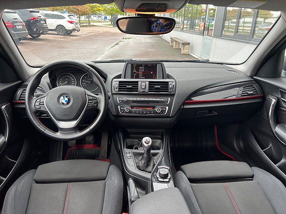 BMW 116i 9 of 26