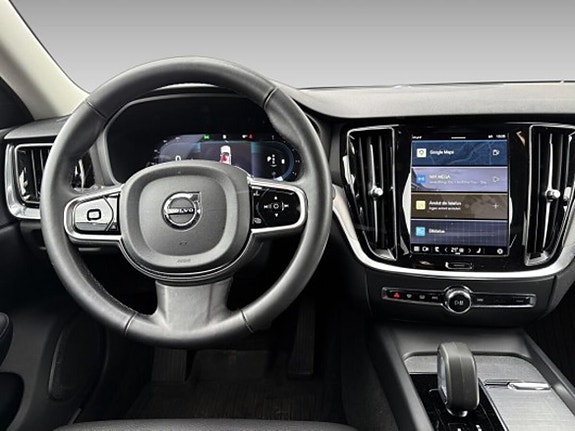 Volvo V60 Cross Country 15 of 17