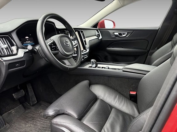 Volvo V60 Cross Country 11 of 17