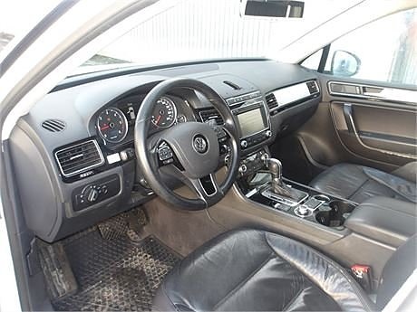 Volkswagen Touareg 7 of 10