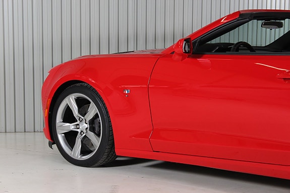 Chevrolet Camaro 11 of 17