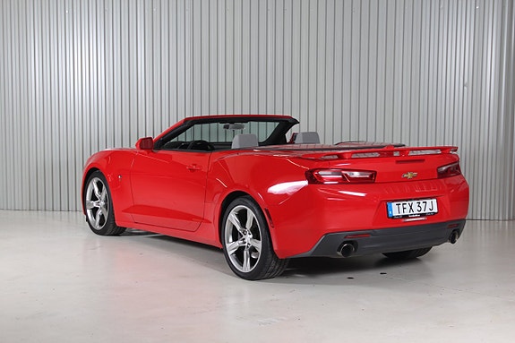 Chevrolet Camaro 13 of 17