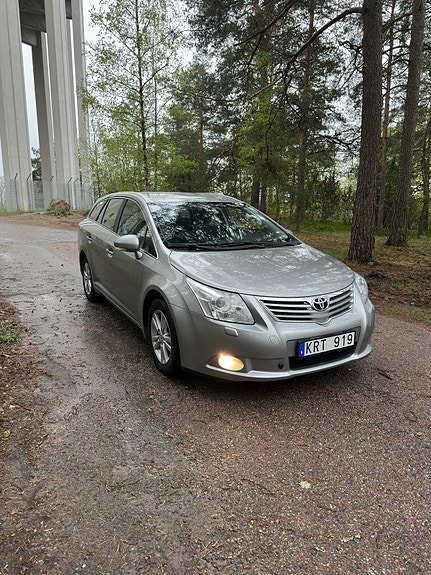 Brugt Toyota Avensis 1.8