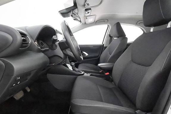 Toyota Yaris 9 of 29