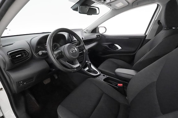 Toyota Yaris 11 of 29