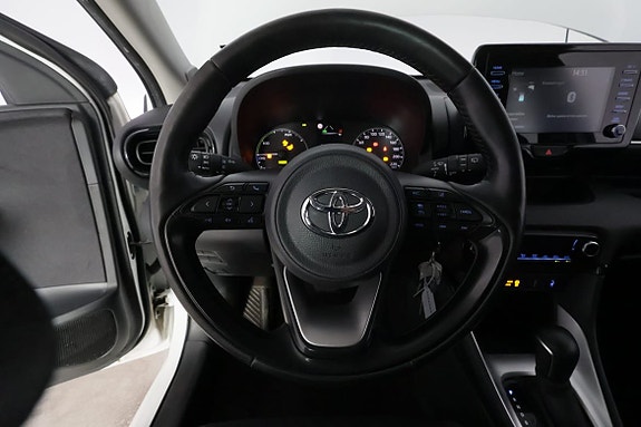 Toyota Yaris 14 of 29