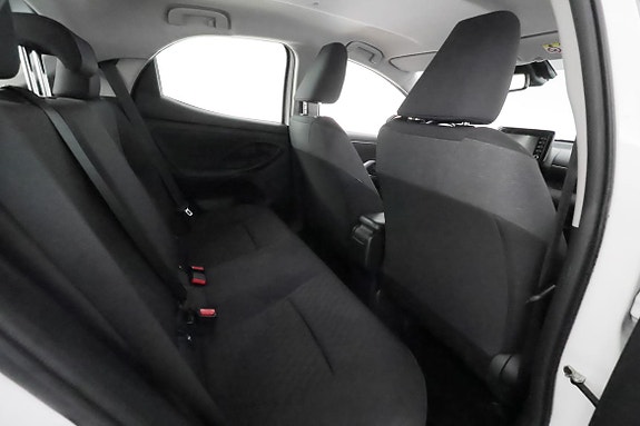 Toyota Yaris 18 of 29