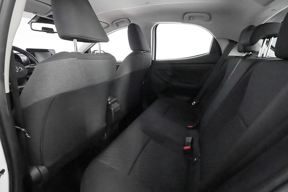 Toyota Yaris 17 of 29