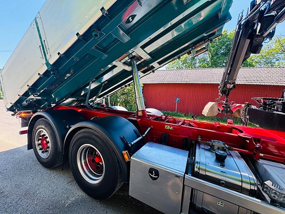 Scania R450 NextGen 6x2 Kran & Tipp Hiab 302 Kran 3 of 12