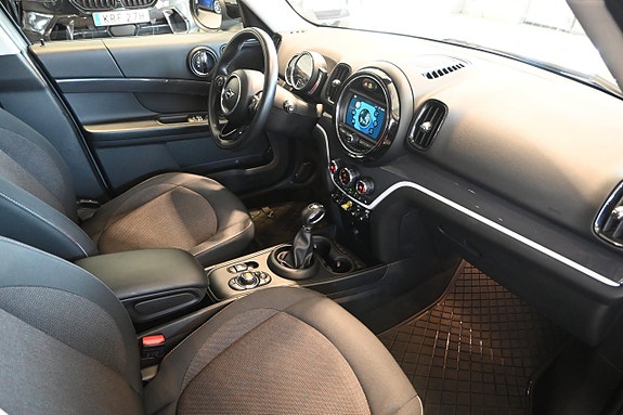 MINI Countryman Cooper SE 10 of 19