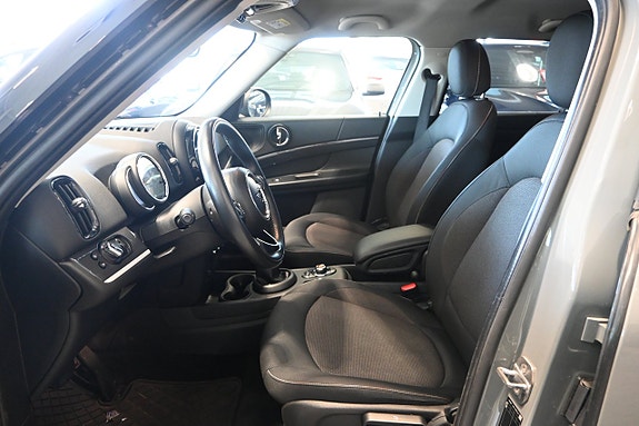 MINI Countryman Cooper SE 8 of 19