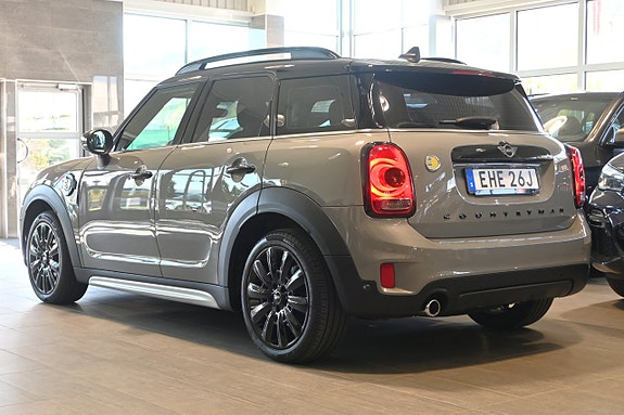 MINI Countryman Cooper SE 3 of 5