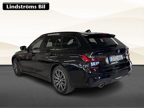BMW 330e 4 of 18