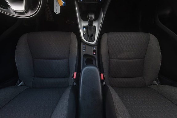Toyota Yaris 16 of 29