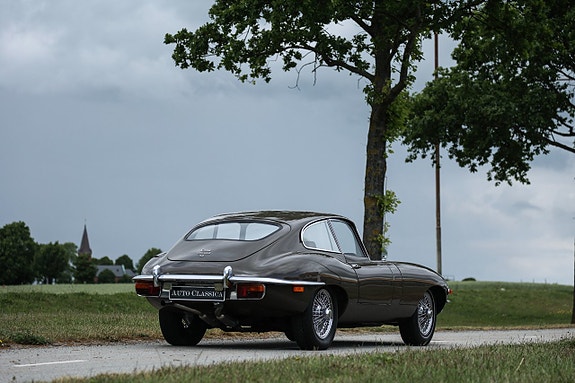 Jaguar E-TYPE 9 of 19