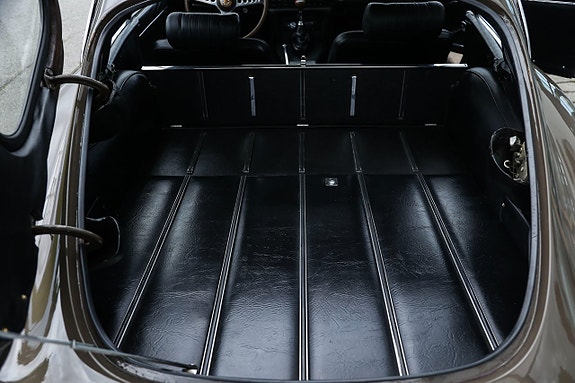 Jaguar E-TYPE 19 of 19