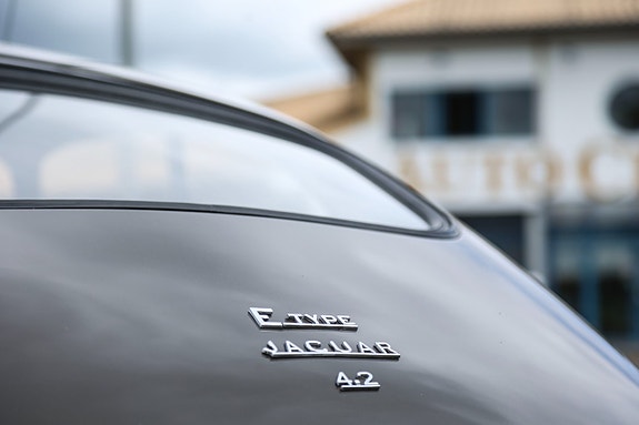 Jaguar E-TYPE 13 of 19