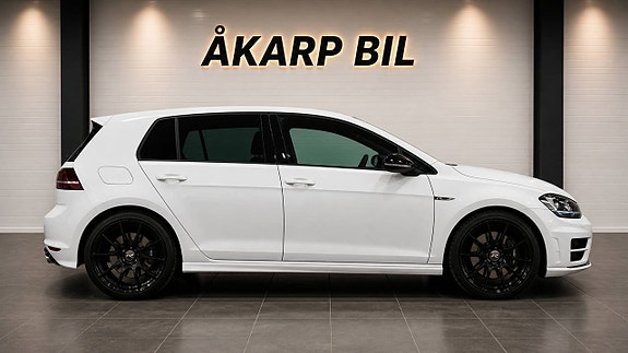Volkswagen Golf VII 8 of 24