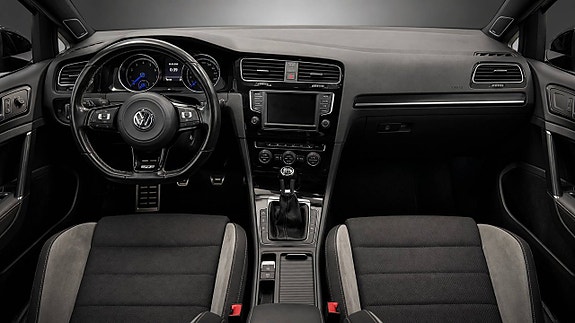 Volkswagen Golf VII 11 of 24