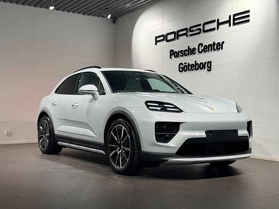 Porsche Macan 2 of 5