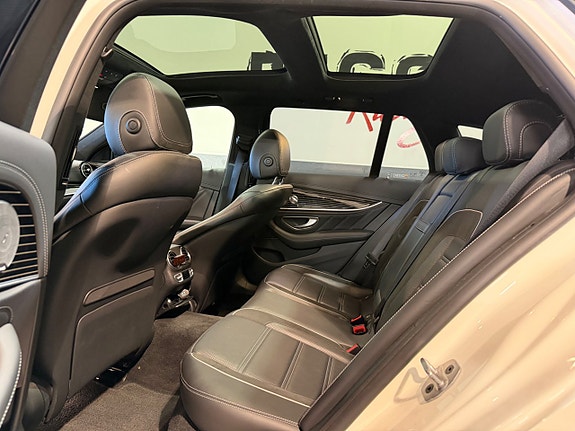 Mercedes-Benz E63 13 of 19