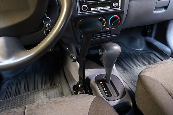 Hyundai Accent 12 of 22