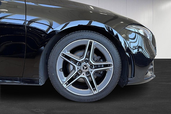 Mercedes-Benz A200 5 of 5