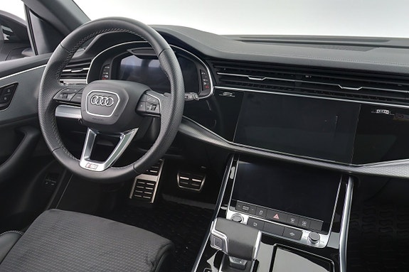 Audi Q8 12 of 29