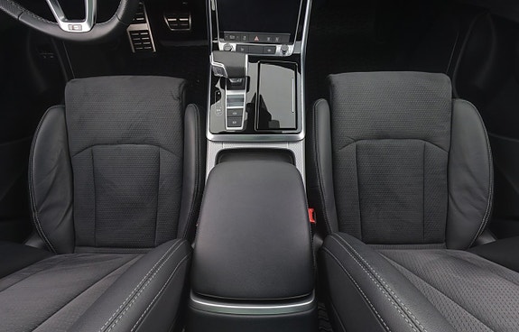 Audi Q8 11 of 29