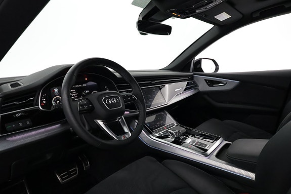 Audi Q8 14 of 29