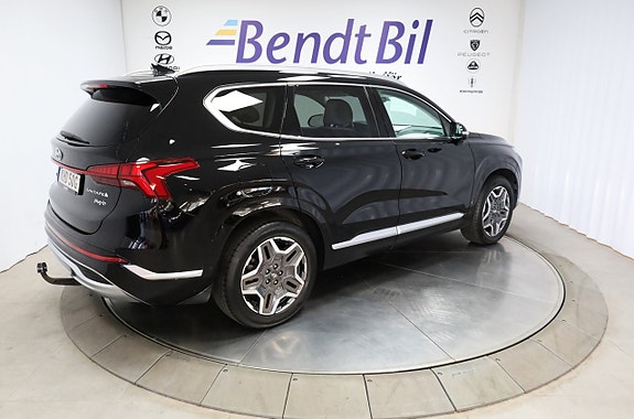 Hyundai Santa Fe 16 of 25