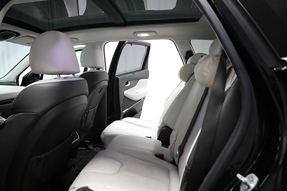 Hyundai Santa Fe 13 of 25