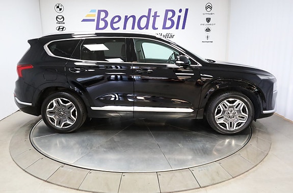 Hyundai Santa Fe 18 of 25