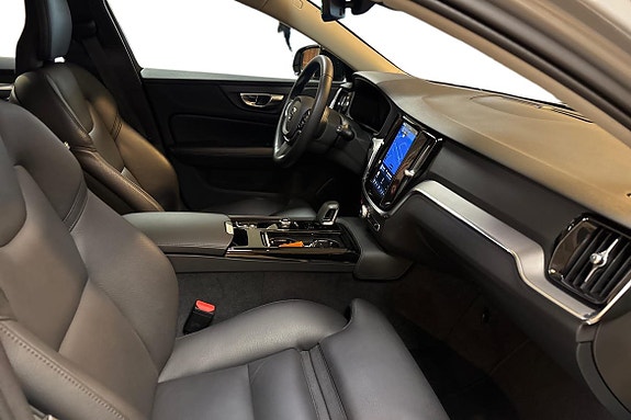 Volvo V60 10 of 14