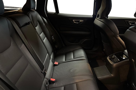 Volvo V60 11 of 14